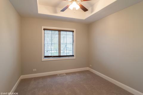 9531 Shields Ave, Brookfield, IL 60513 photo 12