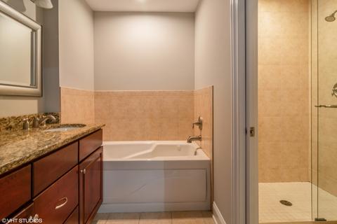 9531 Shields Ave, Brookfield, IL 60513 photo 10