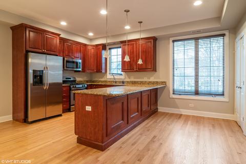 9531 Shields Ave, Brookfield, IL 60513 photo 4