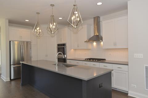 170 S Washington St, Wheaton, IL 60187 photo 4