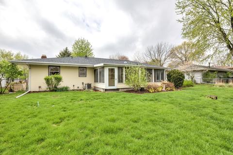 114 Riss Dr, Normal, IL 61761 photo 4