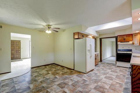 114 Riss Dr, Normal, IL 61761 photo 17