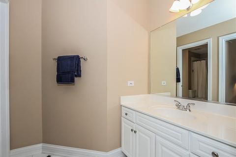40 W570 Stonecrest Dr, Elgin, IL 60124 photo 18