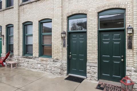 638 Congdon Ave, Elgin, IL 60120 photo 3