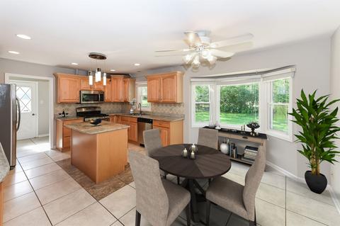 712 Bayberry Dr, Bartlett, IL 60103 photo 6