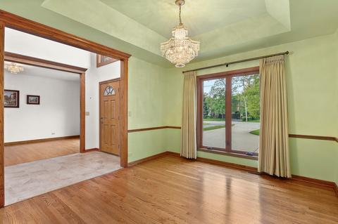1679 Webster Ln, Des Plaines, IL 60018 photo 9