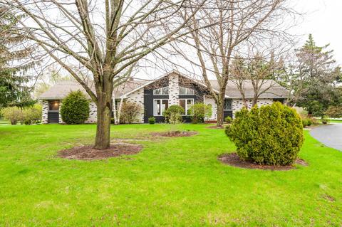 1316 Charnbrook Dr, Johnsburg, IL 60051 photo 1