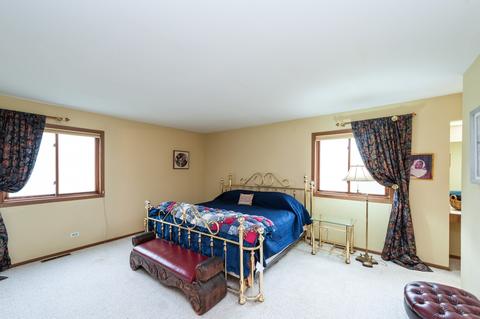 1316 Charnbrook Dr, Johnsburg, IL 60051 photo 9