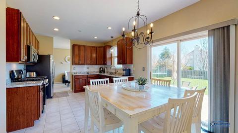 498 Red Rock, Lakemoor, IL 60051 photo 9
