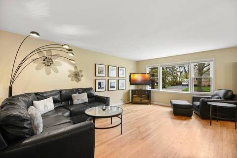 324 Park Dr, Northbrook, IL 60062 photo 4