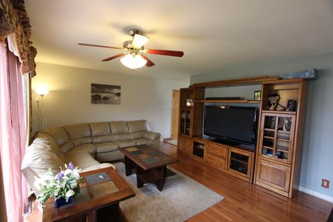 1537 Mildred Ave, Elgin, IL 60123 photo 21