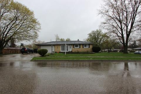 1537 Mildred Ave, Elgin, IL 60123 photo 2