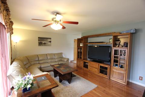 1537 Mildred Ave, Elgin, IL 60123 photo 22