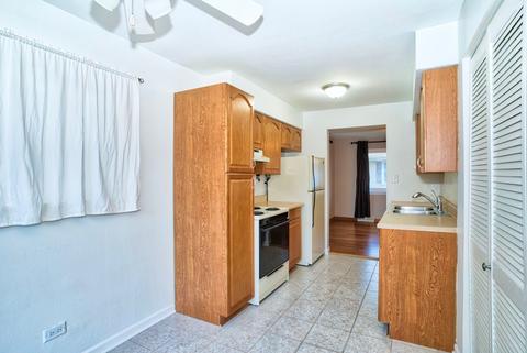829 Valley Stream Dr #D, Wheeling, IL 60090 photo 4