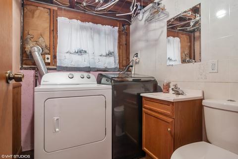 55 Circle Dr E, Montgomery, IL 60538 photo 9