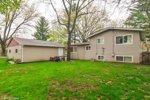 55 Circle Dr E, Montgomery, IL 60538 photo 10