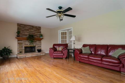 1809 Gleneagle Cir, Elgin, IL 60123 photo 8