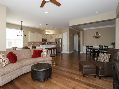 3883 Eagle Ridge Dr, Elgin, IL 60124 photo 9