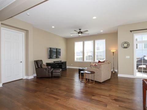 3883 Eagle Ridge Dr, Elgin, IL 60124 photo 11