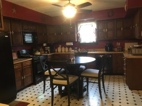 320 E Seminole St, Dwight, IL 60420 photo 2