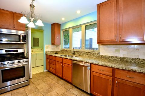9 N 4th Ave, Des Plaines, IL 60016 photo 10