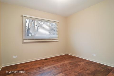 215 Kingman Ln, Hoffman Estates, IL 60169 photo 8