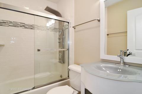 215 Kingman Ln, Hoffman Estates, IL 60169 photo 9