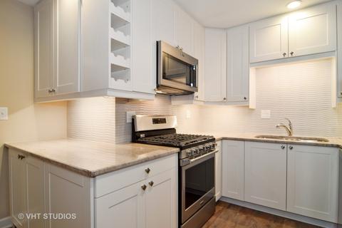 215 Kingman Ln, Hoffman Estates, IL 60169 photo 4