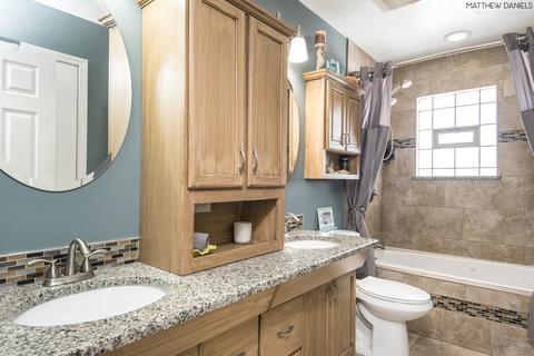 6509 Forestview Dr, Oak Forest, IL 60452 photo 7