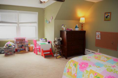 825 Oak St, Elgin, IL 60123 photo 9