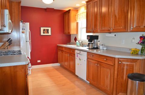 825 Oak St, Elgin, IL 60123 photo 5
