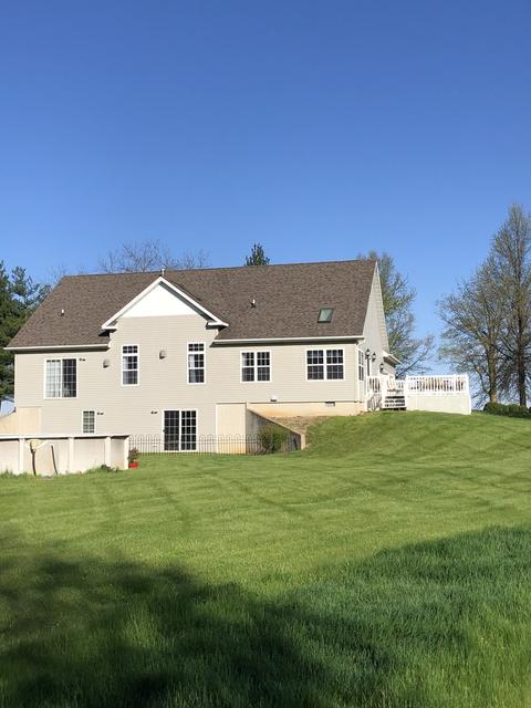 8 Sangamon Blfs, Mansfield, IL 61854 photo 3