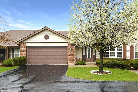 21257 Silktree Cir, Plainfield, IL 60544 photo 1