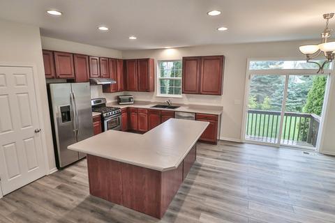 299 Monument Rd, Elgin, IL 60124 photo 6