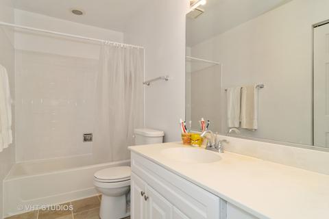 589 Foster Ave, Bartlett, IL 60103 photo 11