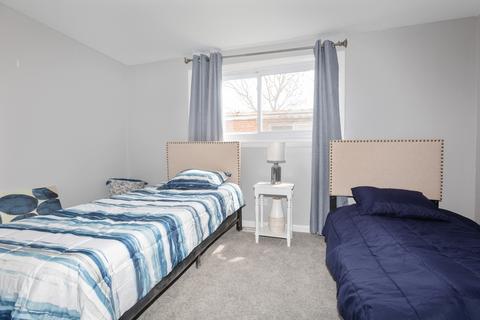 2116 E 79th St #B, Chicago, IL 60649 photo 6