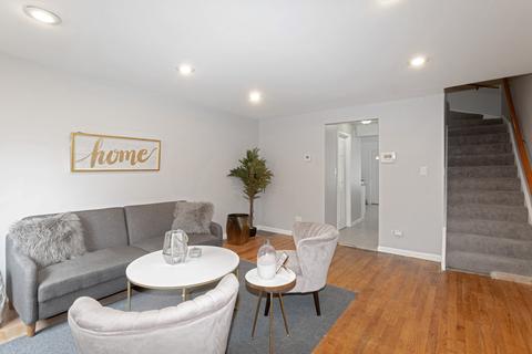 2116 E 79th St #B, Chicago, IL 60649 photo 2