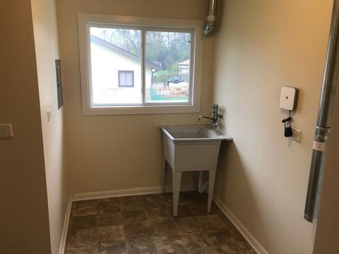395 Kingman Ln, Hoffman Estates, IL 60169 photo 10