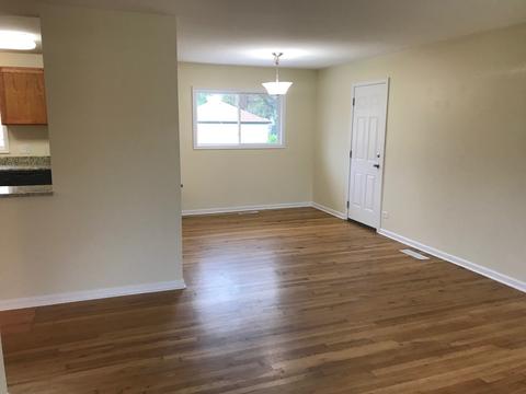 395 Kingman Ln, Hoffman Estates, IL 60169 photo 6