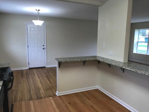 395 Kingman Ln, Hoffman Estates, IL 60169 photo 16