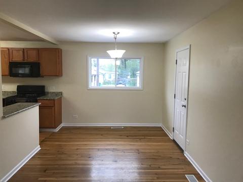 395 Kingman Ln, Hoffman Estates, IL 60169 photo 5