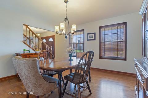 796 Orchid Ln, Bartlett, IL 60103 photo 8