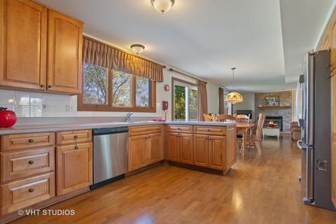 796 Orchid Ln, Bartlett, IL 60103 photo 7