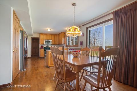 796 Orchid Ln, Bartlett, IL 60103 photo 10