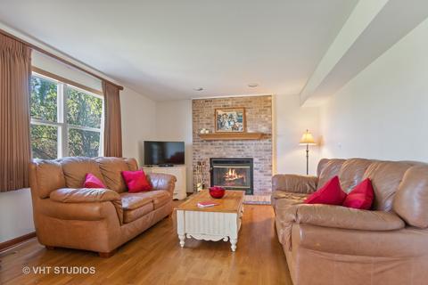 796 Orchid Ln, Bartlett, IL 60103 photo 11