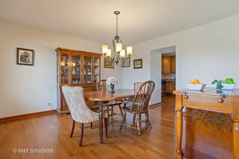 796 Orchid Ln, Bartlett, IL 60103 photo 9