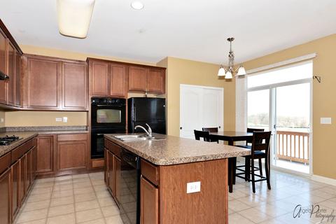 1720 Dundalk Ln, Mchenry, IL 60050 photo 9
