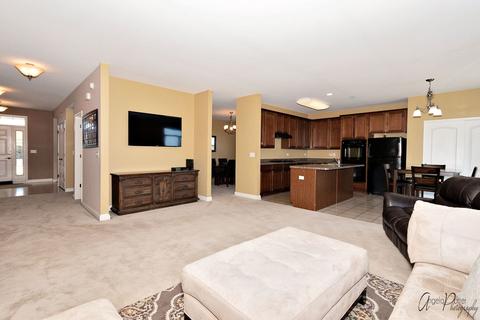 1720 Dundalk Ln, Mchenry, IL 60050 photo 8