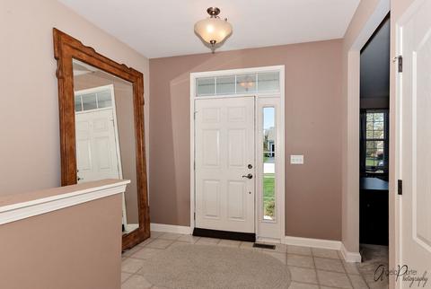 1720 Dundalk Ln, Mchenry, IL 60050 photo 4