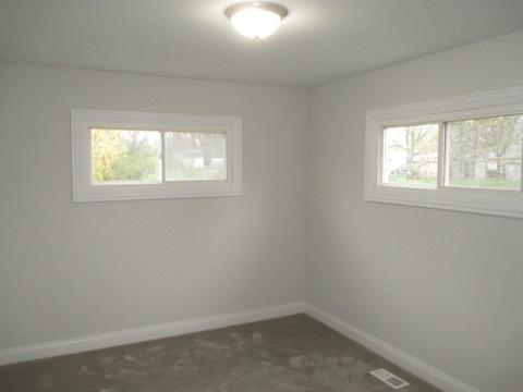 945 Aspen St, Hoffman Estates, IL 60169 photo 10